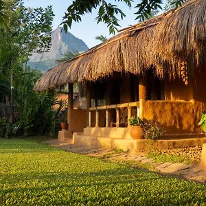 Resort The Mudhouse Marayoor Munnar