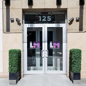 Leon Les 3*, New York USA